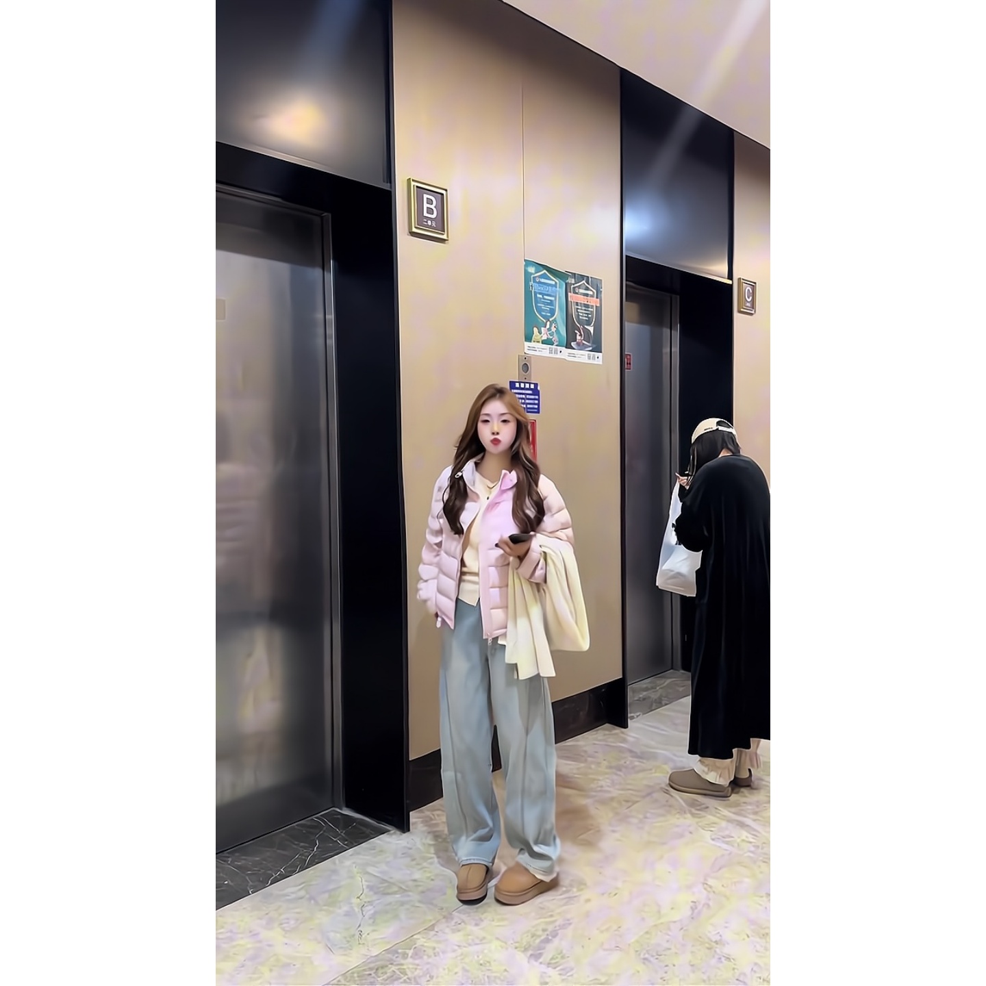 韩系短款立领排骨白鸭绒羽绒服