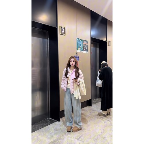 韩系短款立领排骨白鸭绒羽绒服