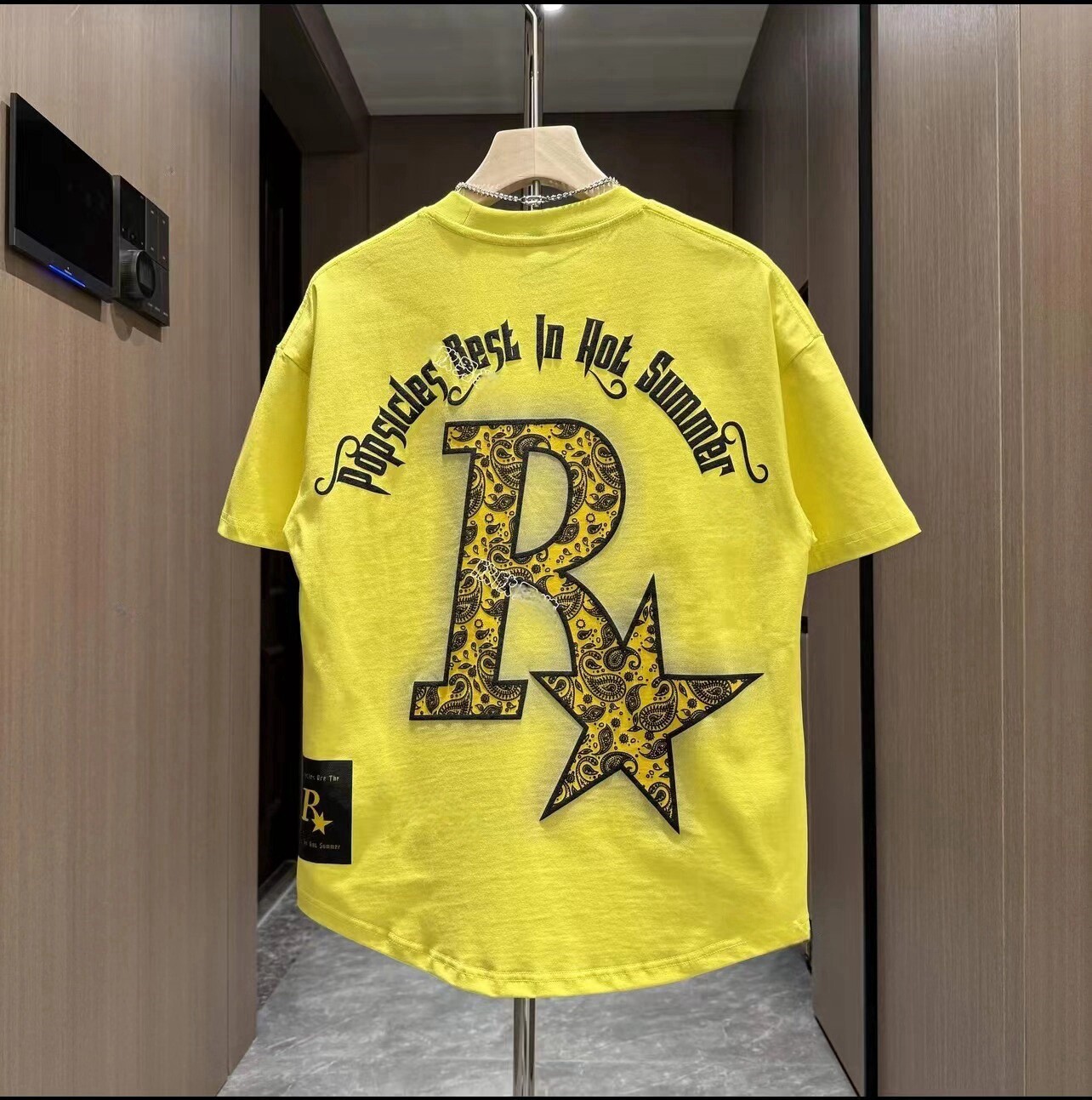 특별 정리 세일 브랜드 대외 무역 카운터 컷 라벨 및 누락 된 2024 신상품 트렌디 브랜드 남성 및 여성 미국 반팔 티셔츠