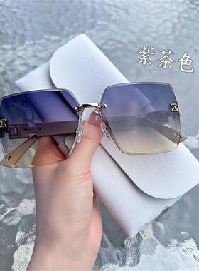 也古轻奢服配网红无框太阳镜防紫外线墨镜大圆脸自带妆容滤镜女款