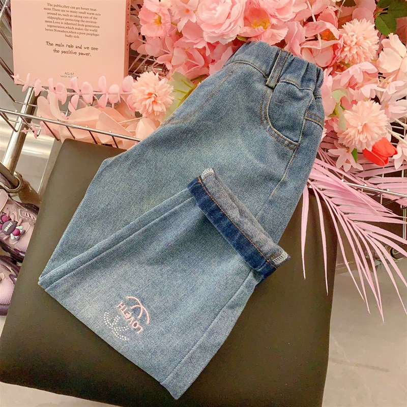 女童裤子春秋款2024新款儿童牛仔裤秋季女孩洋气V百搭童装绣花款