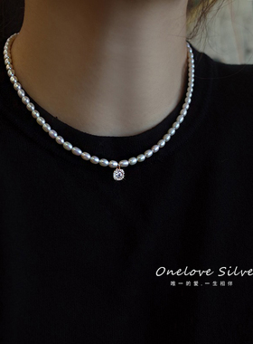 轻奢淡水珍珠项链2024新款爆款轻奢精致锆石吊坠毛衣链女气质颈链