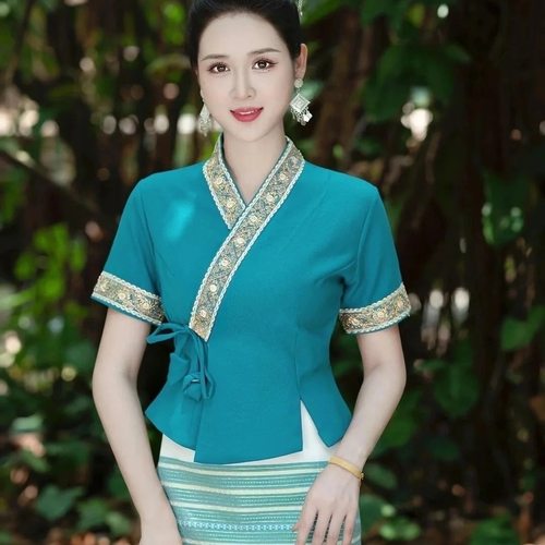 云南新款西双版纳傣族网红日常传统短袖上衣V领堤花工作服服装