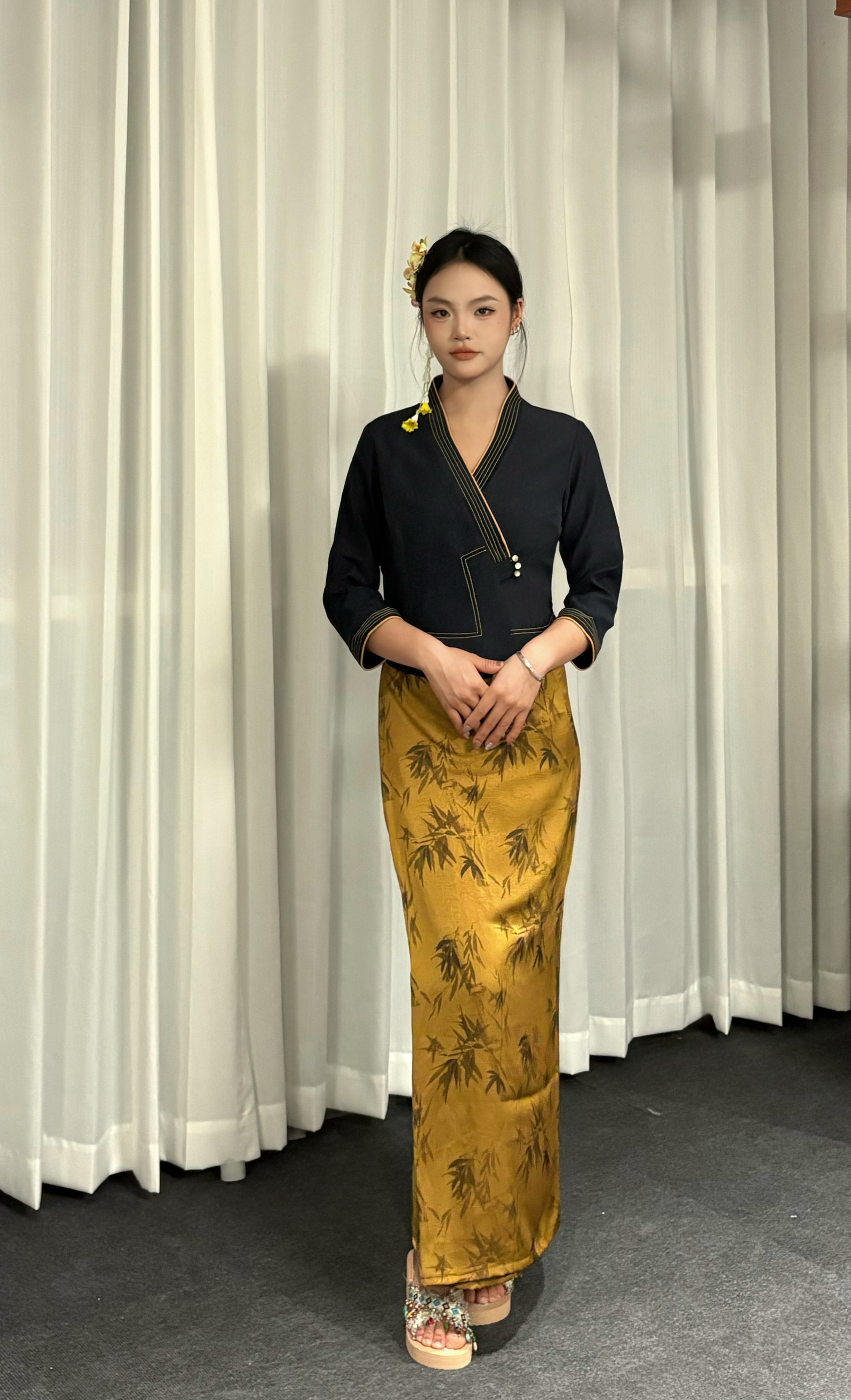 云南西双版纳旅游傣装民族服饰修身中式茶服日常生活套装