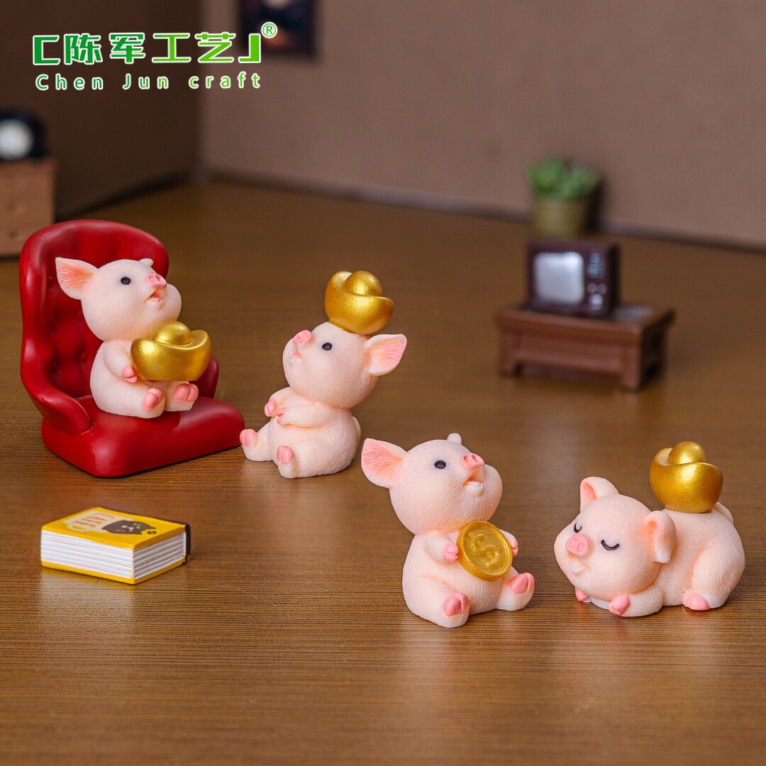意小猪装饰品配件迷你桌面汽车载