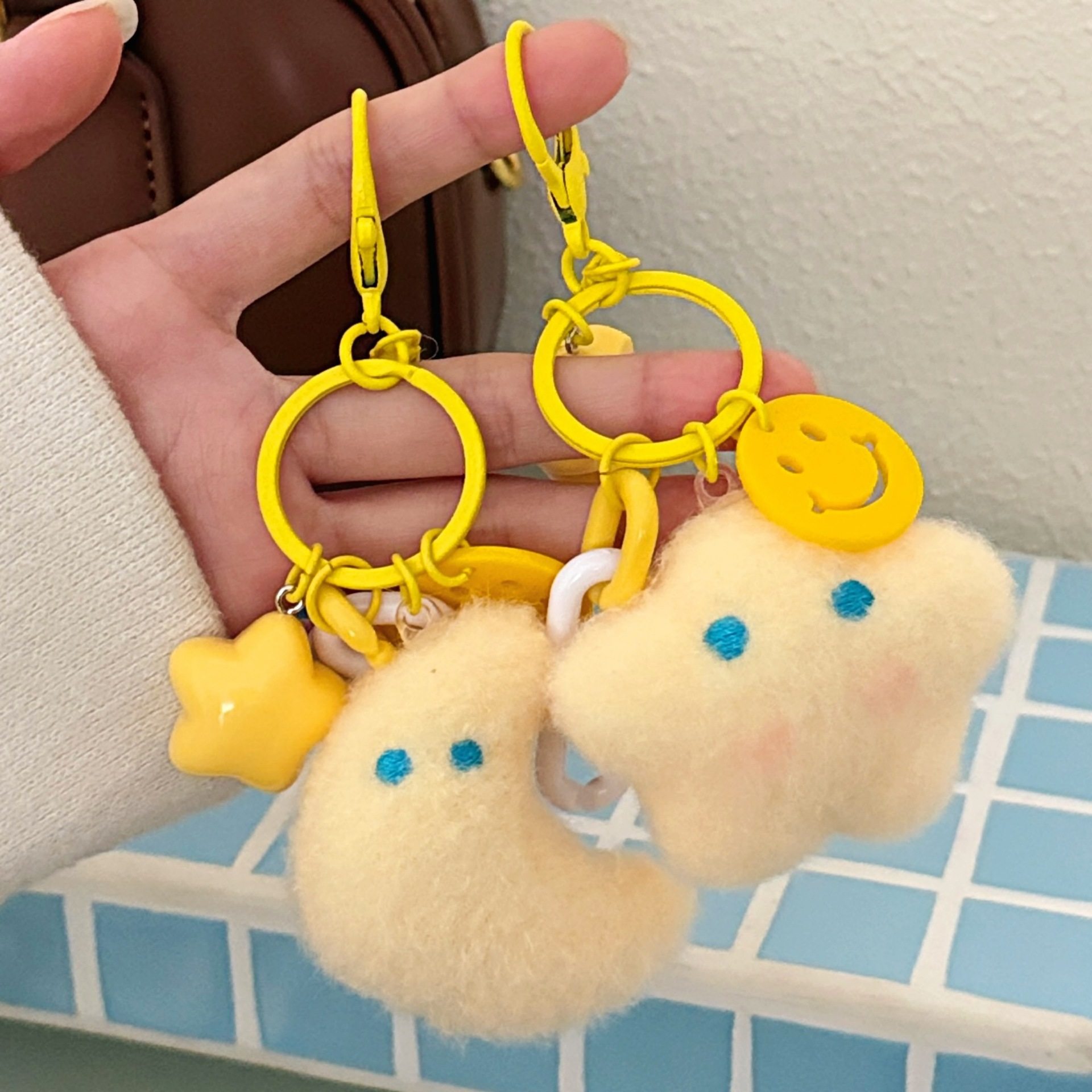 个性创意背包星星月亮公仔挂件毛绒玩偶创意钥匙扣挂饰装饰挂坠情