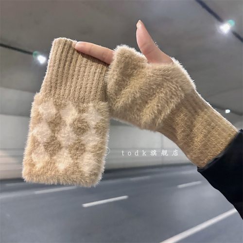 毛茸茸~加厚保暖手套