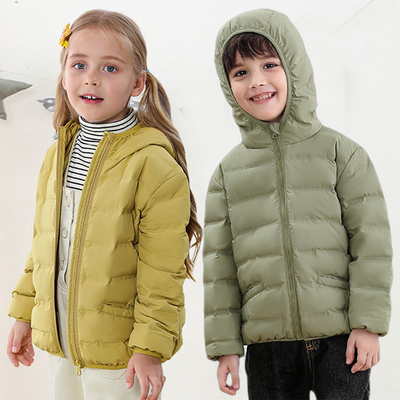 试衣间男童女童轻薄羽绒服