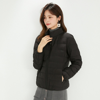 试衣间无缝轻薄羽绒服女立领