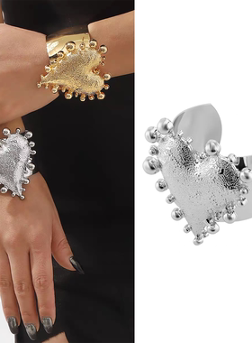 欧美小众设计复古金色大爱心手镯