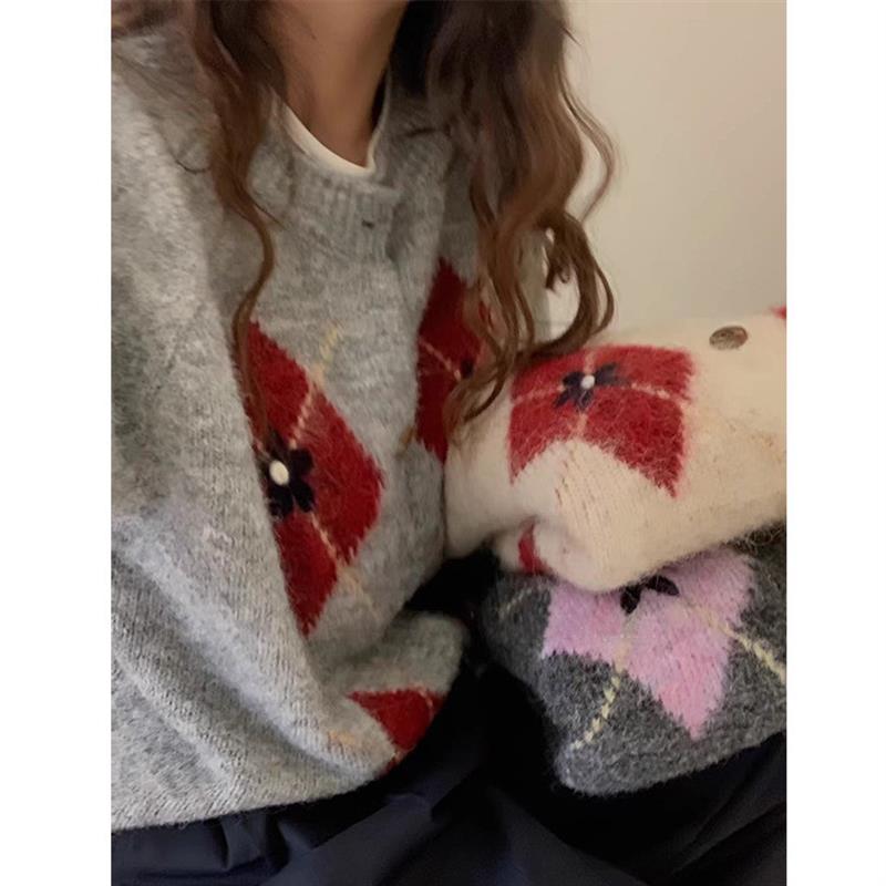 韩版复古刺绣花朵菱格毛衣外套女装2025年秋冬设计感针织开衫上衣