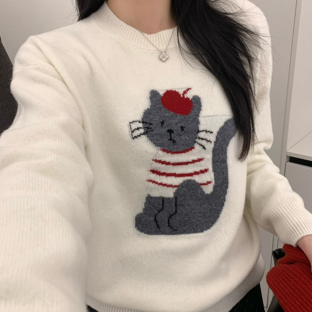 可-上新｜法式复古猫咪图案提花圆领保暖毛衣（含100绵羊毛）7508
