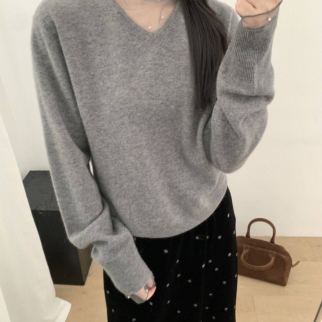 LO-上新韩系温柔气质仙气珍珠V领打底打底衫（含100绵羊毛）92196