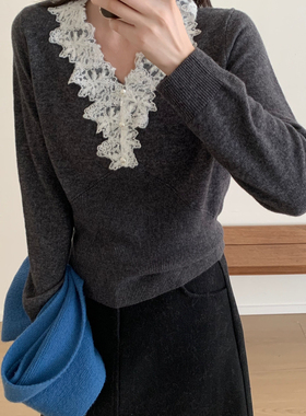 UTIS牧缇-系简约蕾丝花边拼接鸡心领针织衫（含56.3绵羊毛）27792
