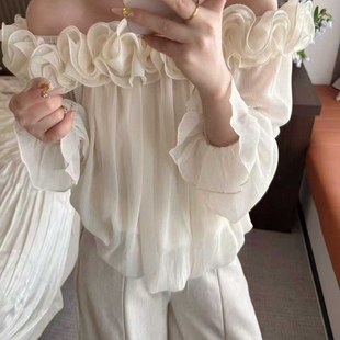 ONLY-26年春款温柔风立体花设计气质百搭小衫8055