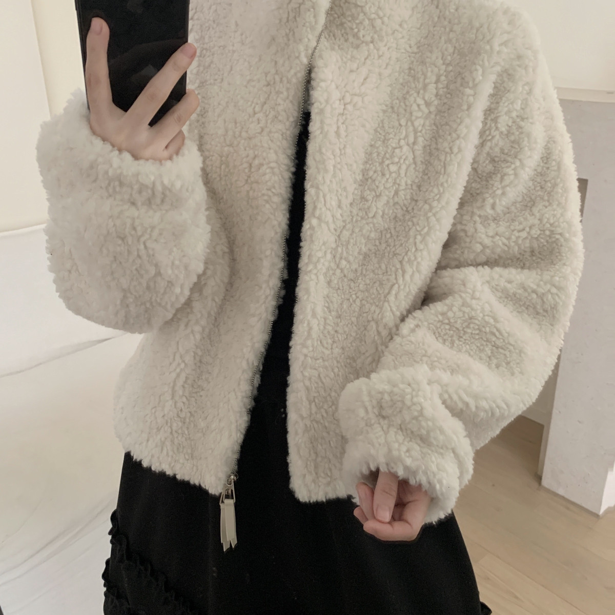 MUUTIS牧缇-冬上新简约高级拉链口袋半高领保暖锁温短外套tp1813