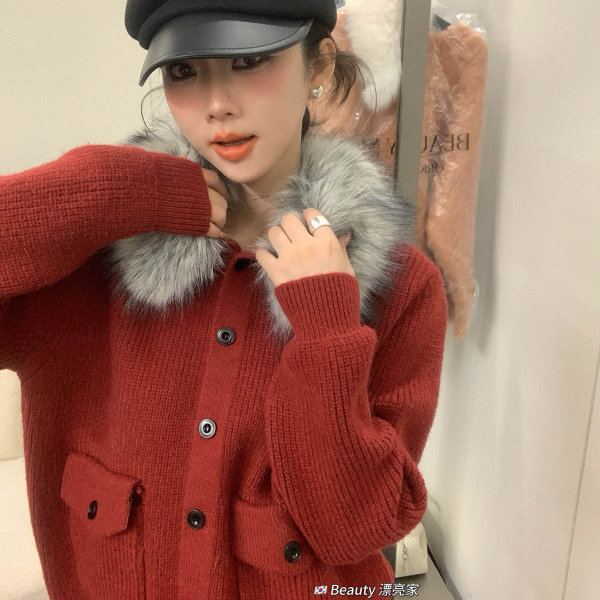 NONO/Beauty-扣双口袋保暖毛衣(配可拆卸氛围感毛领仿毛毛领)0250