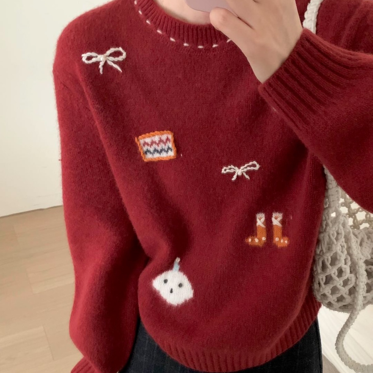MORROW-通图案小刺绣提花圆领套头保暖毛衣（含73.6绵羊毛）YH975