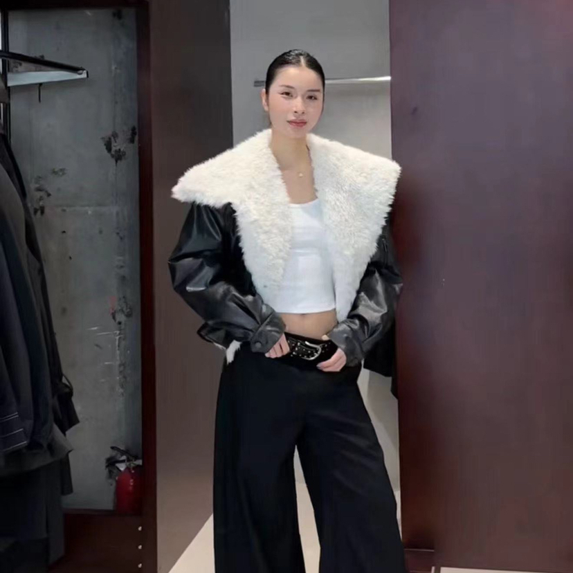 颜甄冬上新设计感时尚拼接百搭休闲短外套YS25356