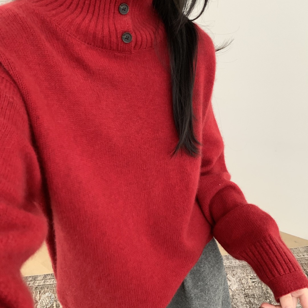 LO-韩系简约百搭浣熊三粒扣高领套衫保暖毛衣（含37.4羊毛）25398