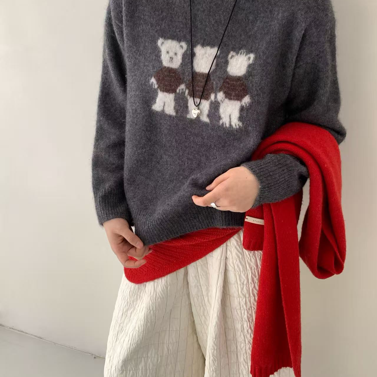 枝里YUNZHILI-闲设计感显瘦针织衫保暖毛衣（含20.4绵羊毛）97016