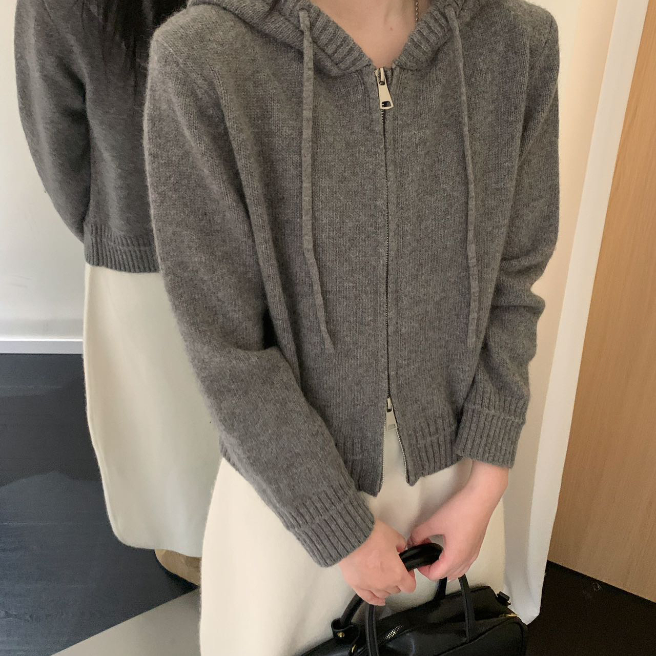 可-拉链款外穿内搭都好看的短款针织开衫(含21.9绵羊毛)YM2373