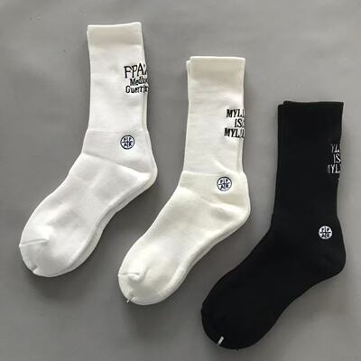 潮牌wtaps西山彻字母刺绣运动袜