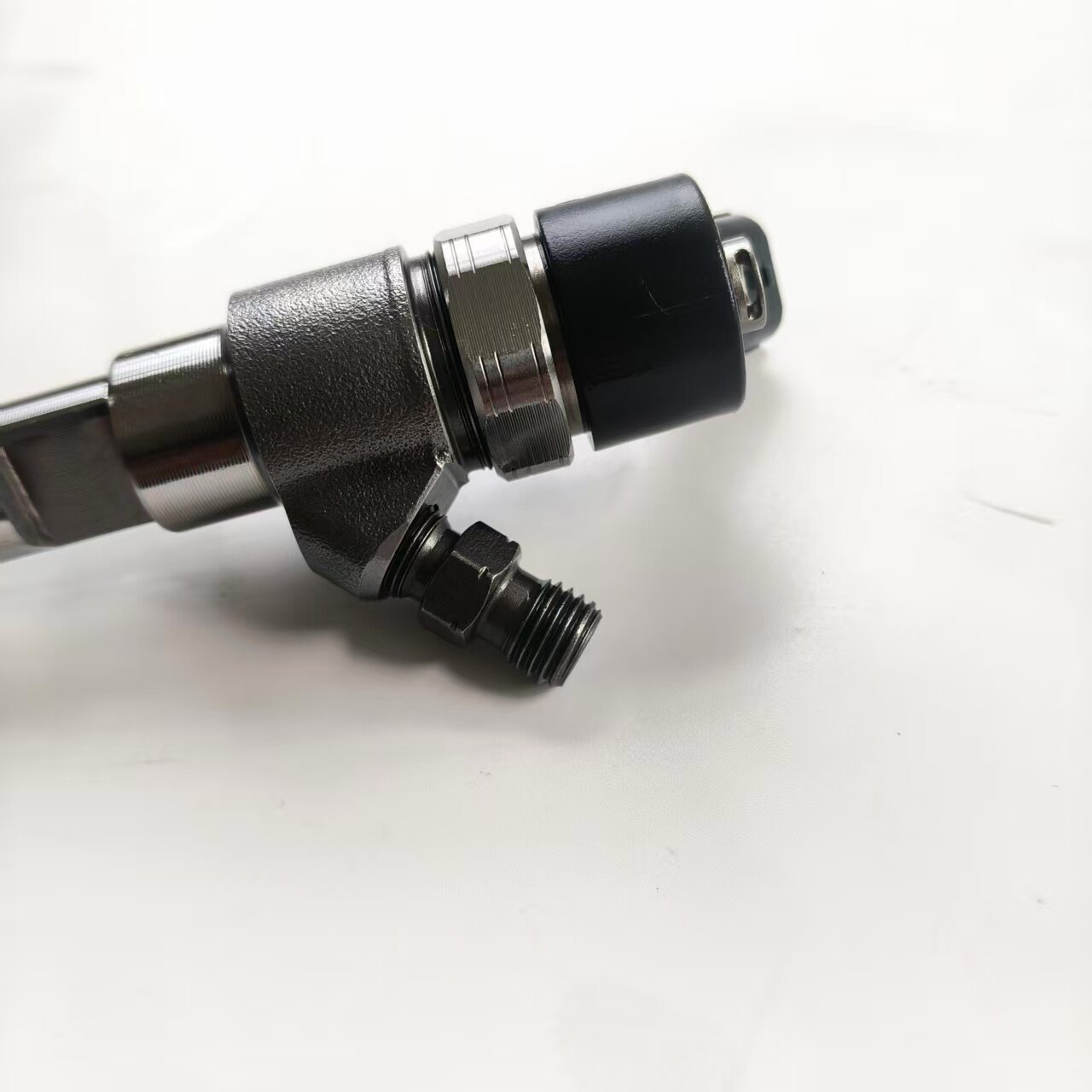 电喷共轨喷油器0445110257 0445110258 适用现代 起亚3380027400