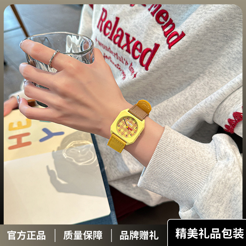 GCCLIYO歌莉侑25年新款小方块手表简约时尚活力拼色撞色腕表学生