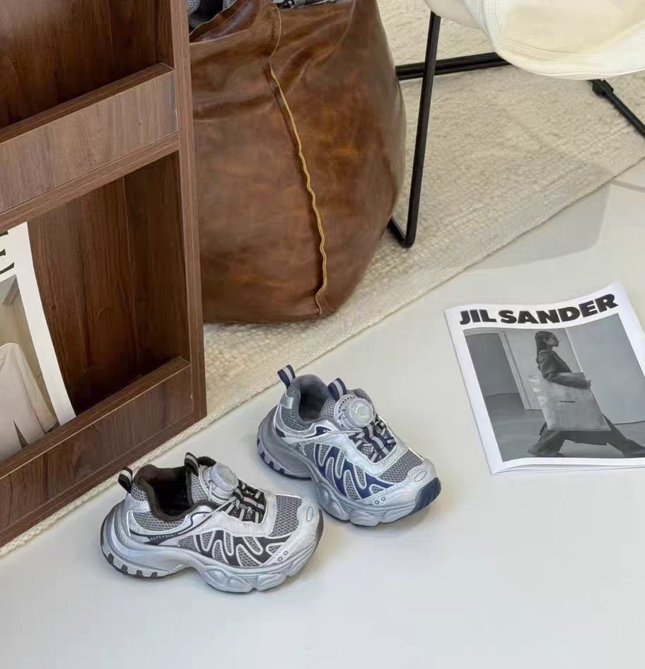 品牌撤柜6+冬季新款儿童皮面加绒运动鞋男童女童二棉休闲鞋老爹鞋