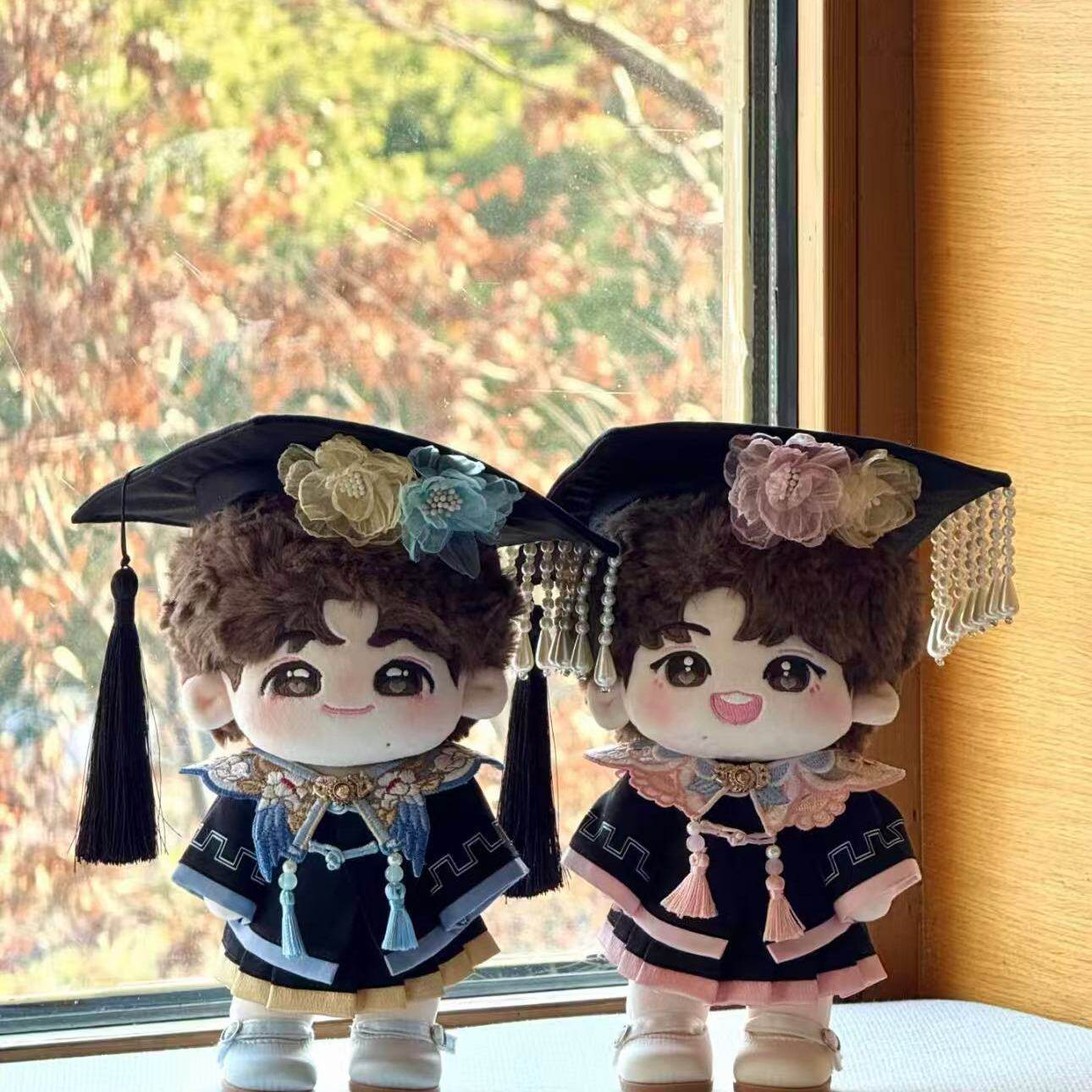 青衿云阶粉黛琼林20cm学士服棉花娃娃衣服毕业套装可爱送女生礼物