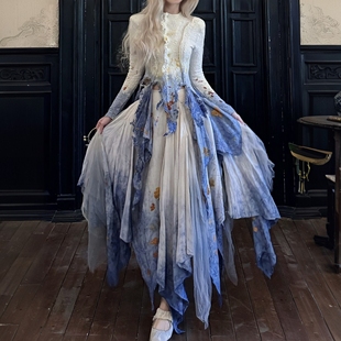 第二次心跳 | 非遗扎染《钴蓝》新中式渐变羊绒上衣不规则半身裙