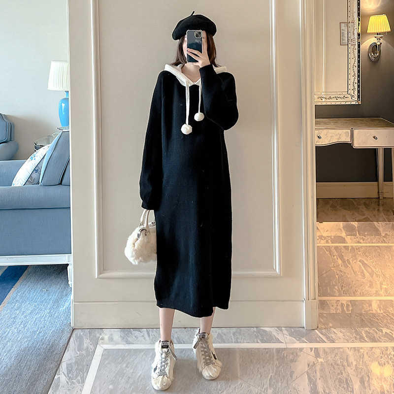 时尚款孕妇装潮妈韩版纯色针织裙子圣诞中长款球球连帽气质连衣裙