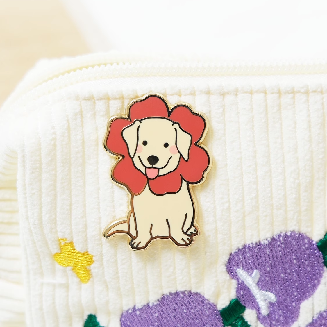 PINSTINCT可爱金毛小狗徽章