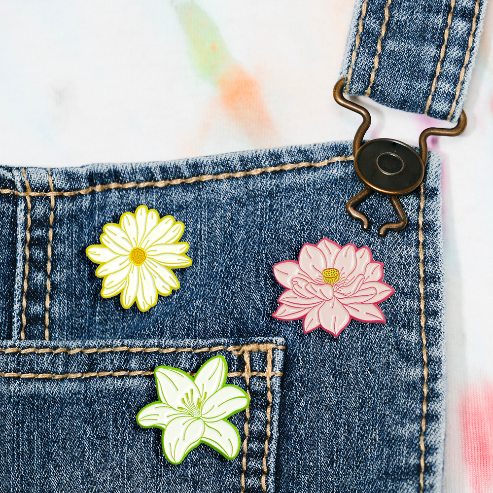 彩色花卉金属胸针情侣徽章
