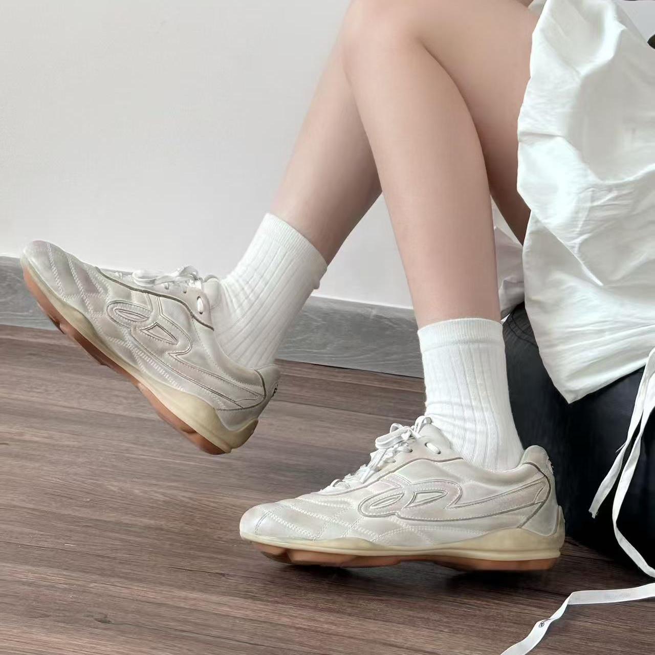 【穿靴子的猫】真皮女流浪德训复古做旧薄底轻便系带运动休闲鞋