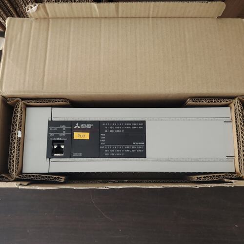 议价三菱PLC FX5U-80MR/ES，几乎全新，原装，外
