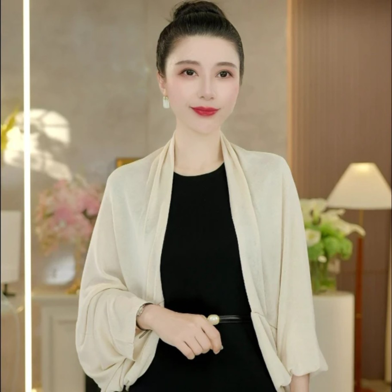 裕禧穿搭韩版新款秋季时尚百搭慵懒风女士空调披肩外搭空调罩衫