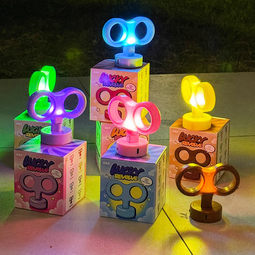 转转发条车饰~充电款可发光旋转