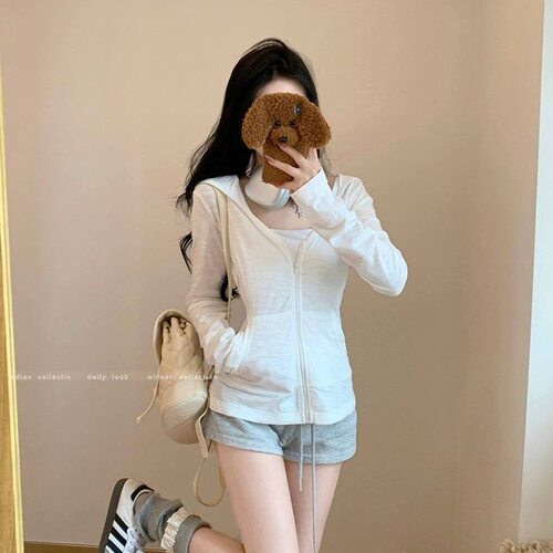 miu系白色开衫夏季2026新款百搭上衣连帽拉链长袖防晒服女外套