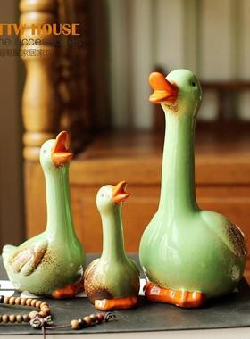 欧式陶瓷工艺品 现代简约家居装饰品 绿色陶瓷卡通可爱鸭桌面摆件
