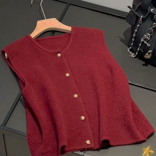 特价软糯~幸运红色100纯羊毛开衫背心无袖马甲金扣针织坎肩女叠穿