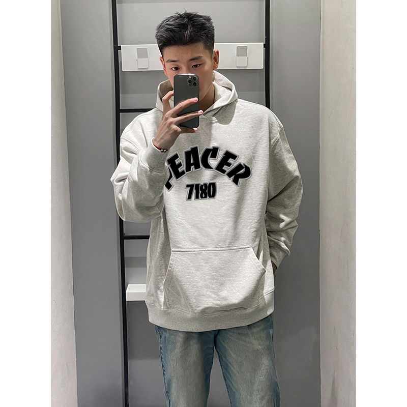欧美式设计感字母加绒连帽卫衣男