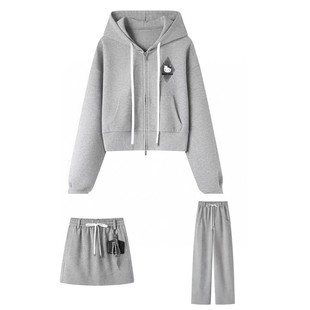 DN高端定制2025秋季新款时尚百搭运动休闲外套短裙长裤三件套女