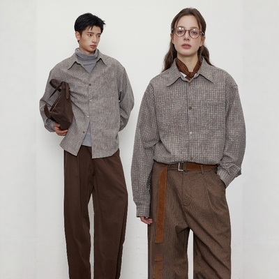 日系复古渐变色纽扣长袖格纹衬