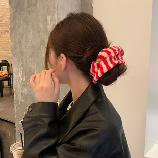 红色毛线条纹大肠发圈头绳女2026新款高端扎丸子头发绳低马尾发饰