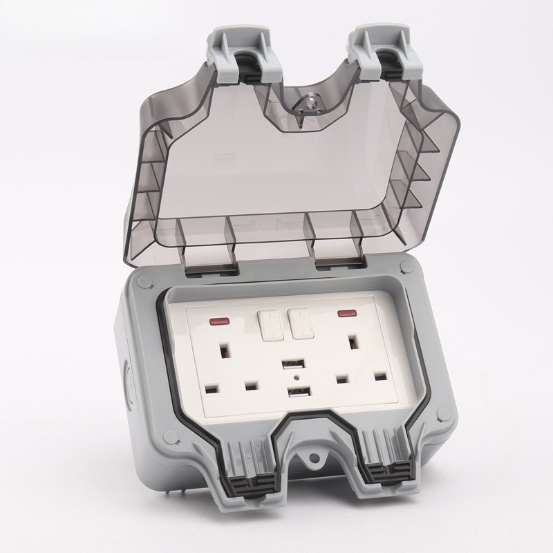 户外IP66防水插座二开英标13AUSB明装英规防沙尘防暴雨充电桩排插