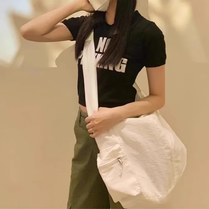 SCULPTOR流浪包女大容量邮差包