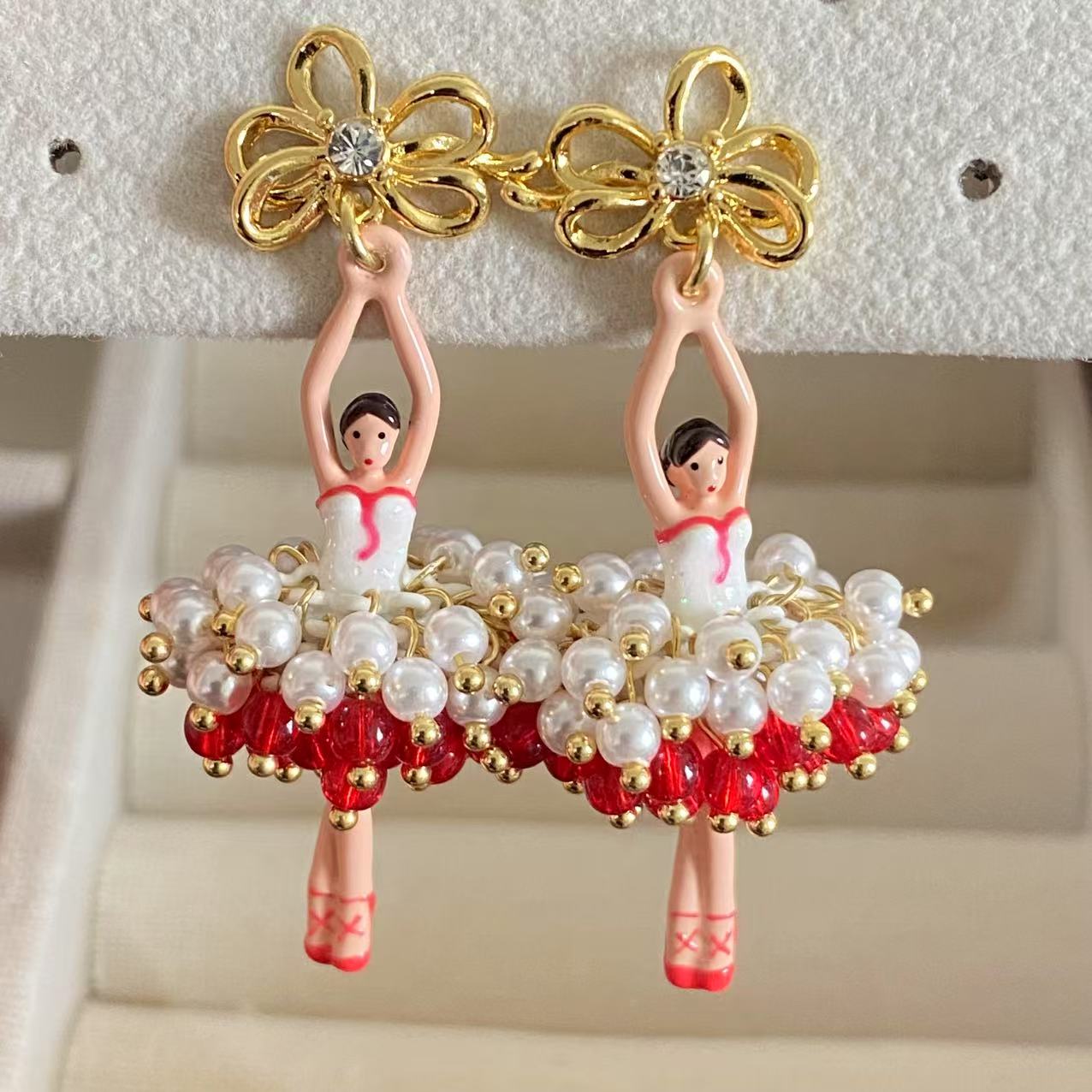 法国珐琅手工珍珠白红串色经典芭蕾女孩耳钉项链