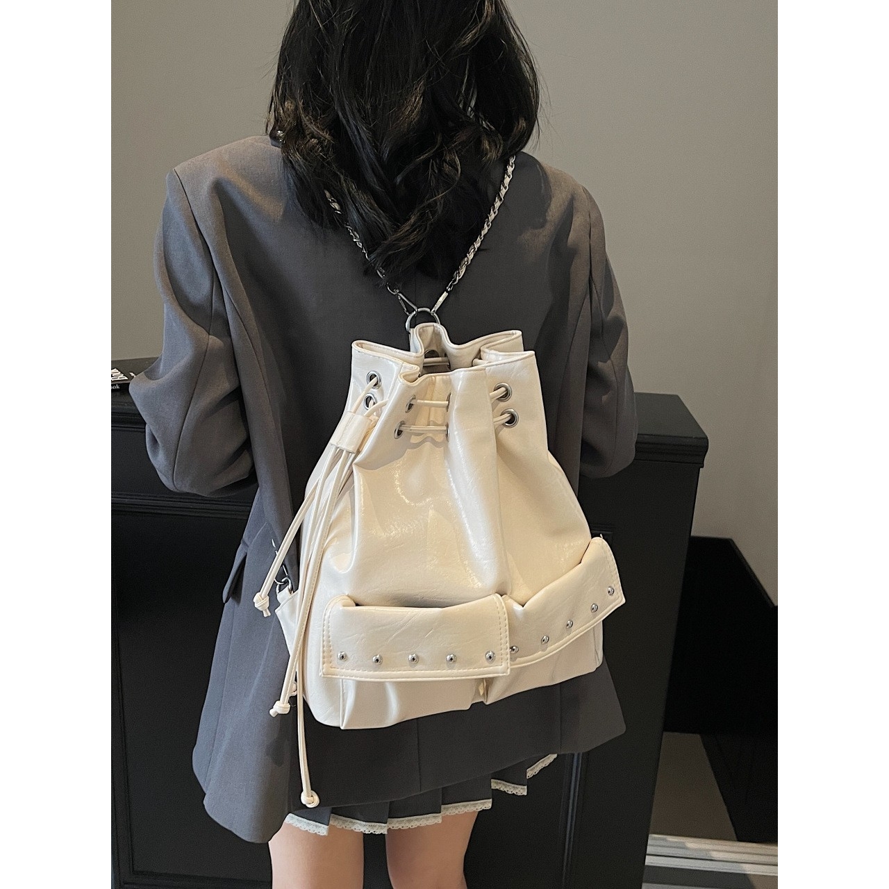双肩包设计感小众女包韩版机车包链条托特包褶皱抽绳背包